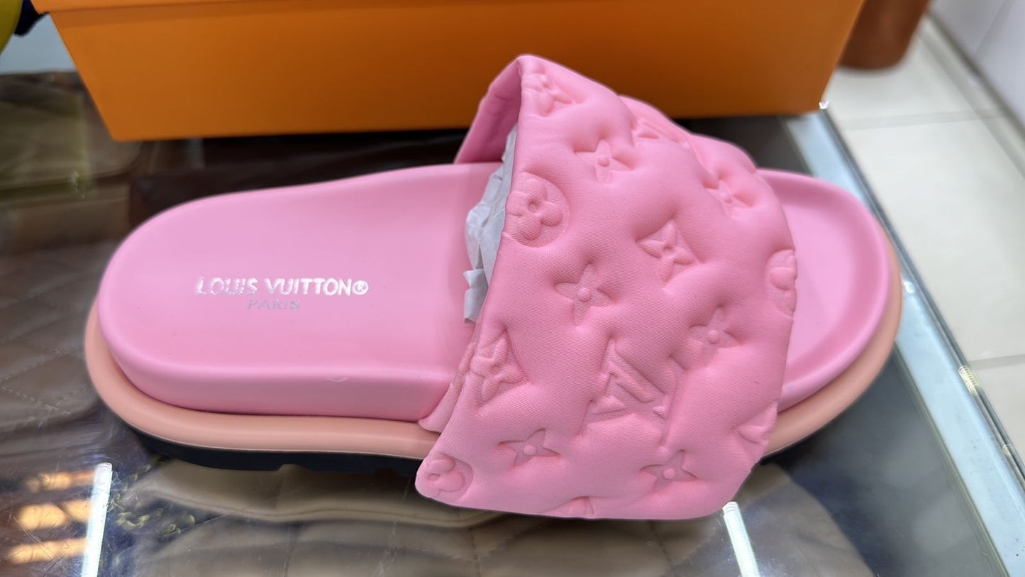LV Pool Pillow Comfort LOVU Slides