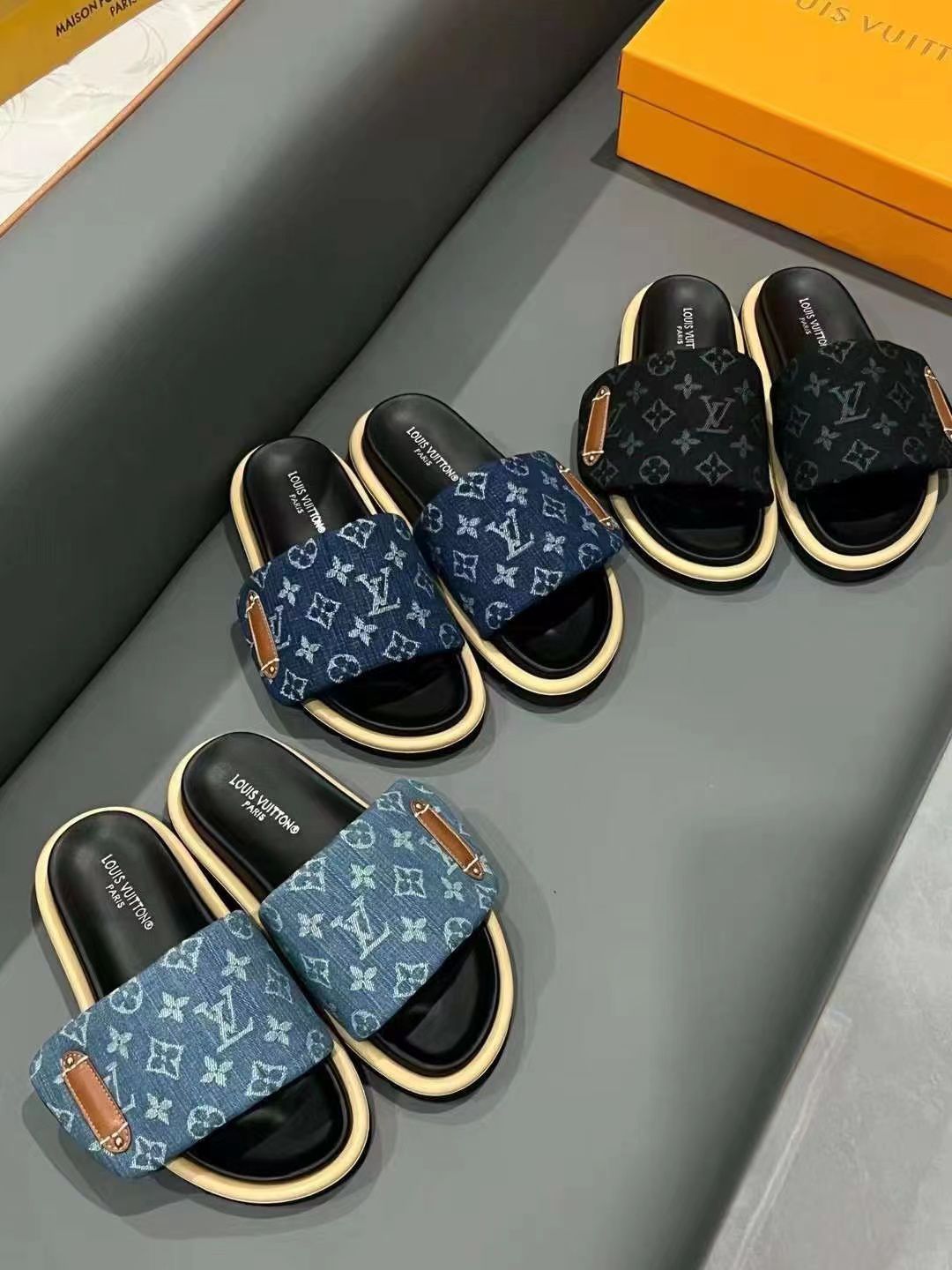 ππ Pool Pillow Comfort Slides