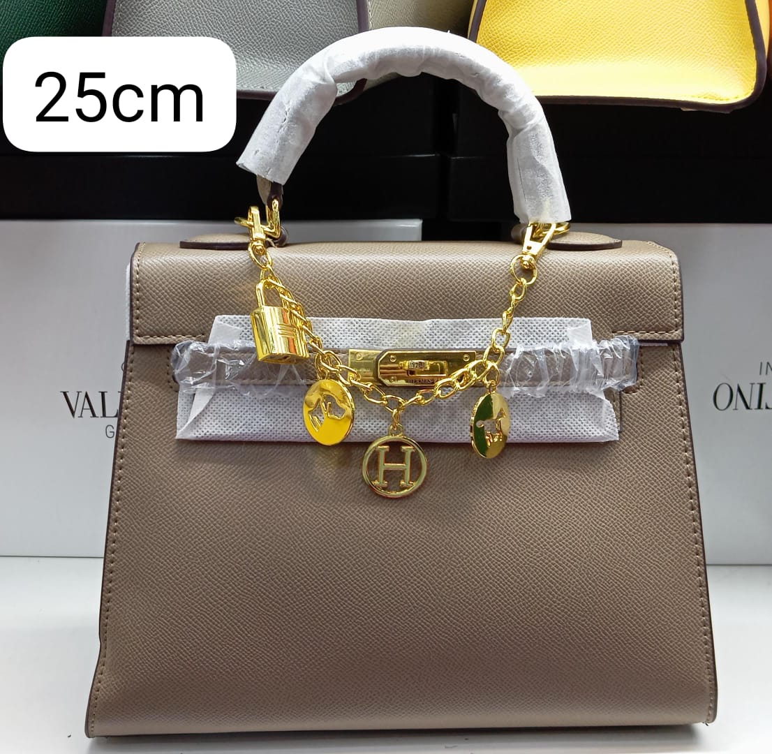 H Sellier Bag in Epsom Leather With Gold Hardware 25cm