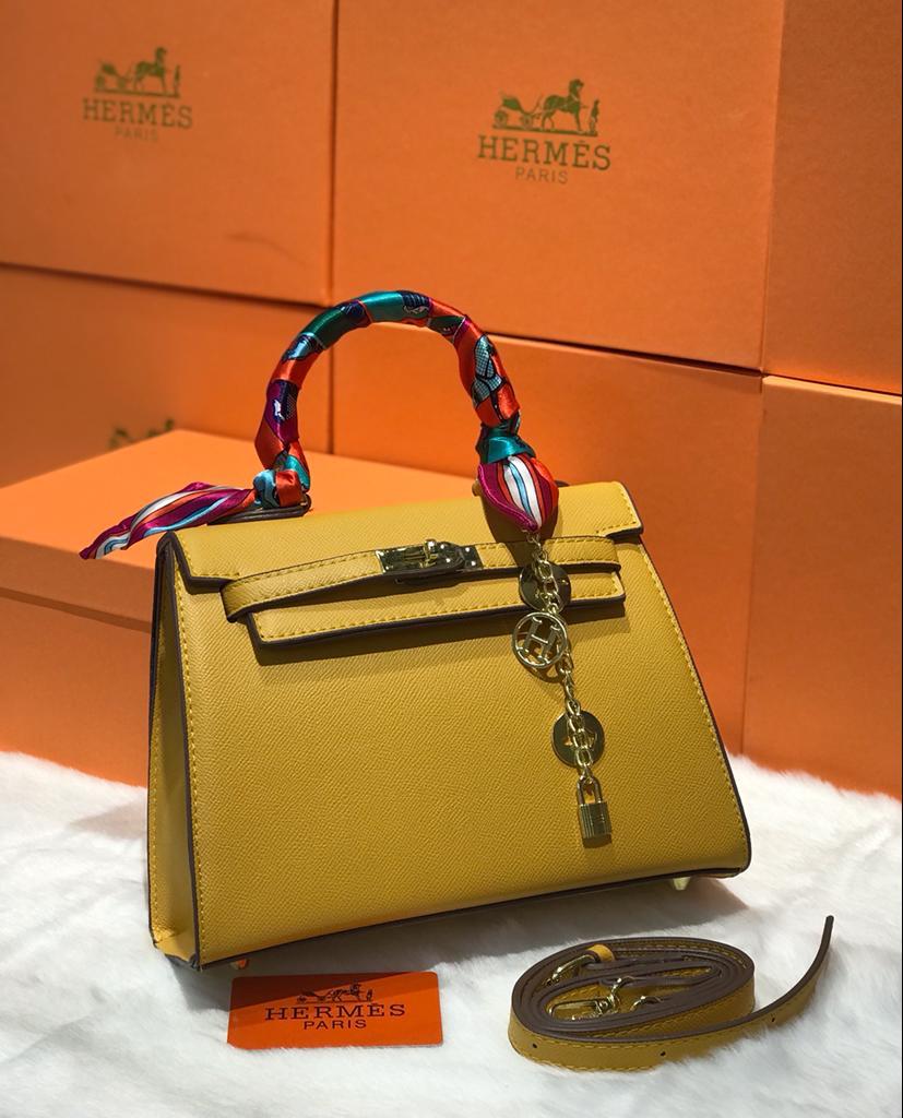 π Sellier Gold Hardware Bag in Epsom Leather 25cm